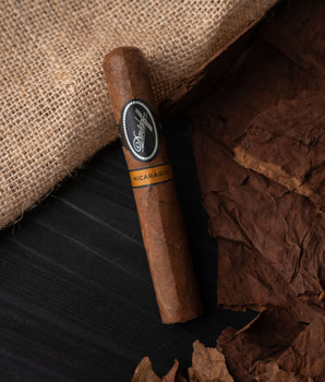 Davidoff Nicaragua Robusto - nextCIGAR